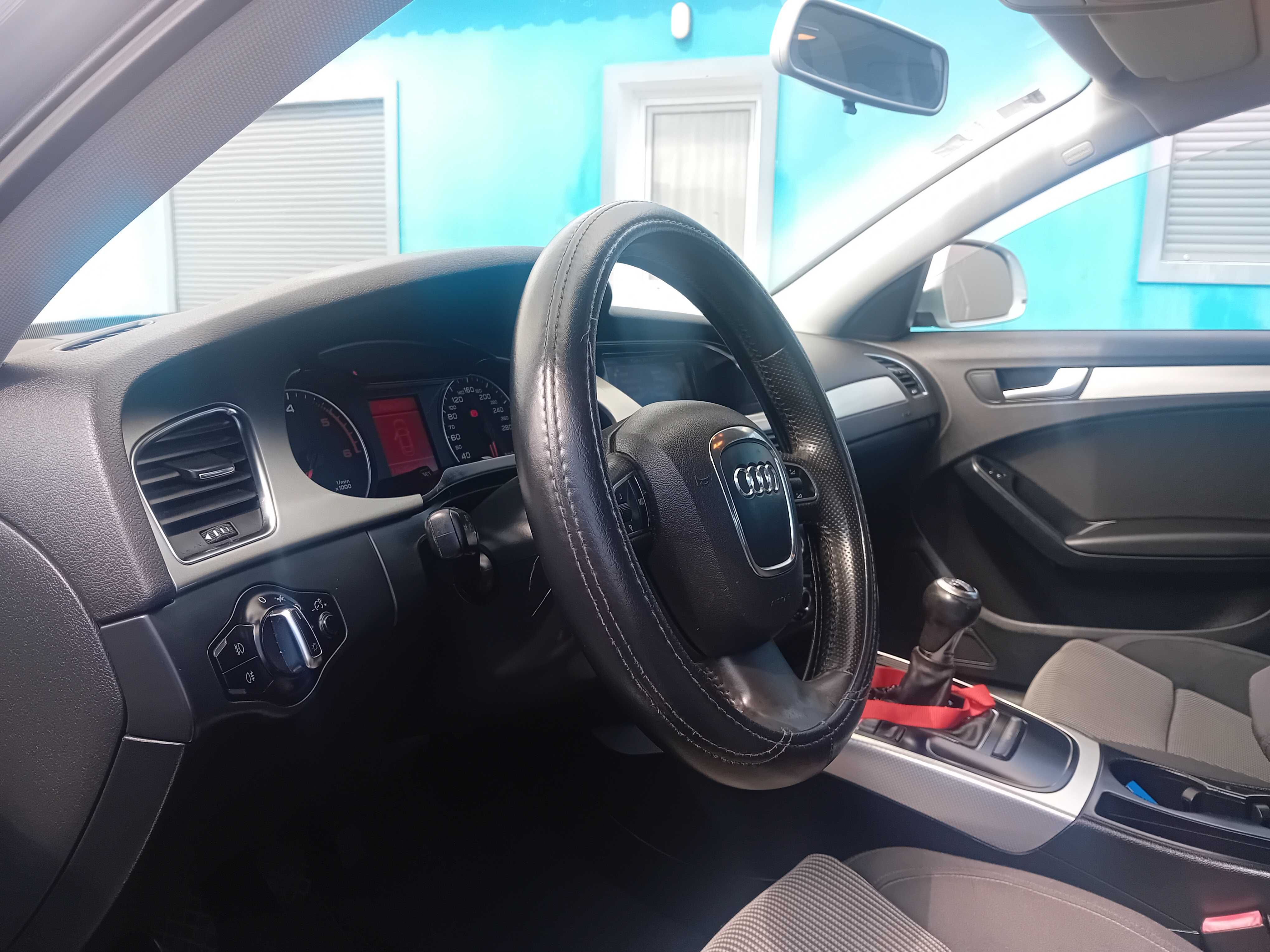 Audi A4 versão B8