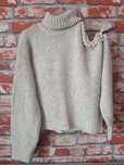 Sweter z perełkami