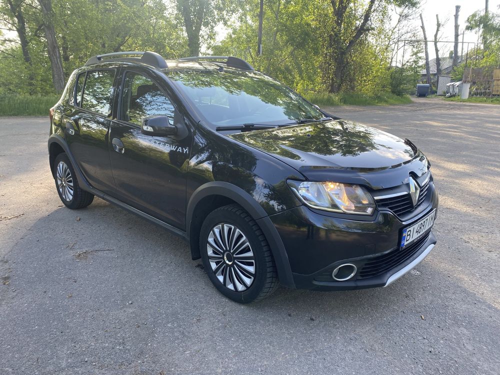 Renault Sandero Stepway 2015г 1,6 АКПП