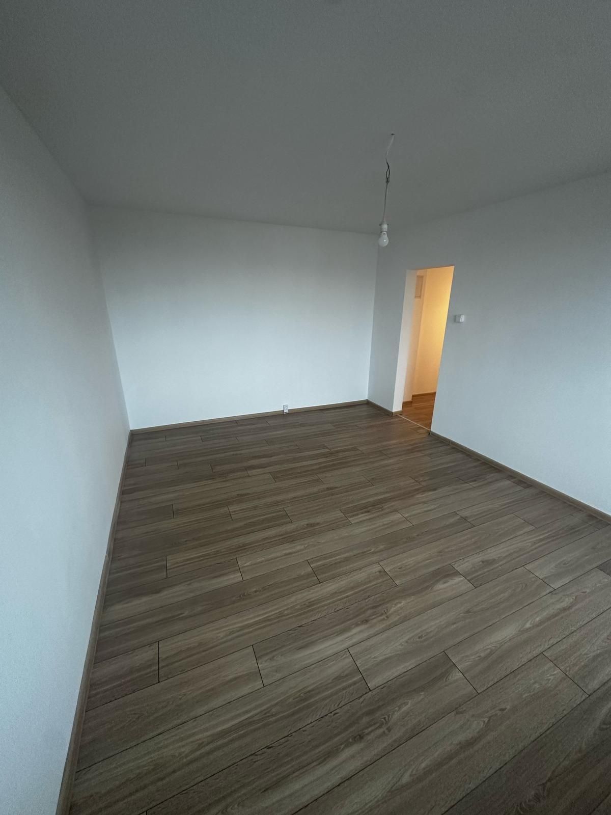 Bez pośredników. Sprzedam mieszkanie po remoncie.