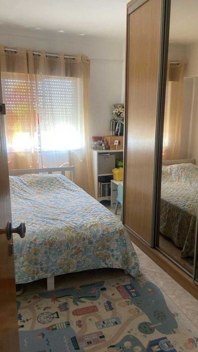 Quarto para Casal em Azambuja c/ 2 wcs