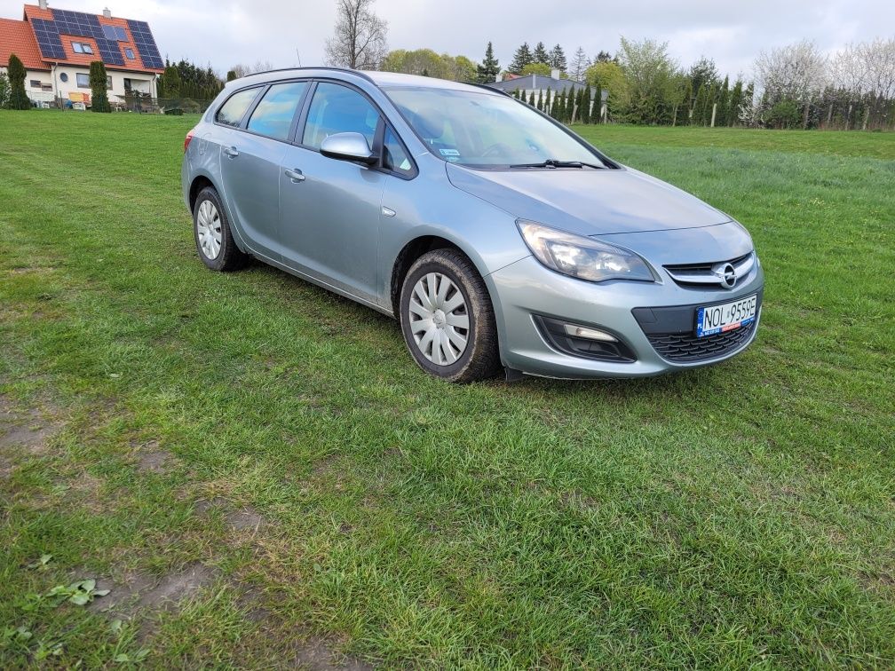 Opel Astra j 2014 1.7 cdti okazja stan bdb