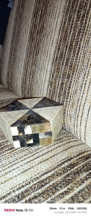 Sprzedam szkatułkę w starym stylu