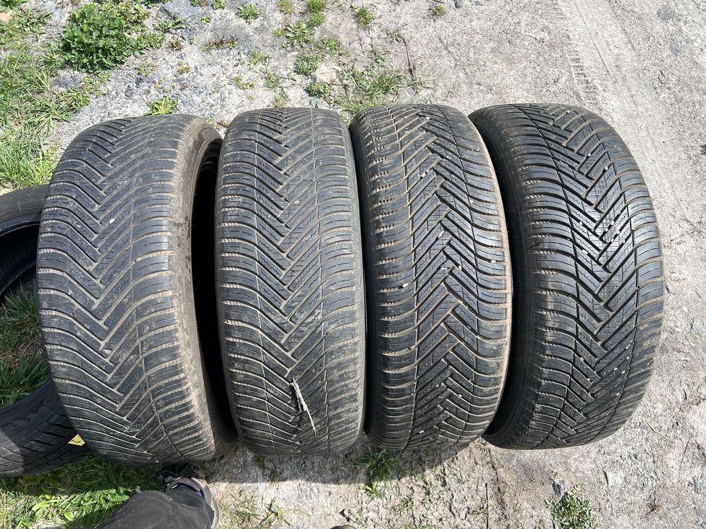 4xopona wielosezonowa HANKOOK w rozmiarze 215/55 R18