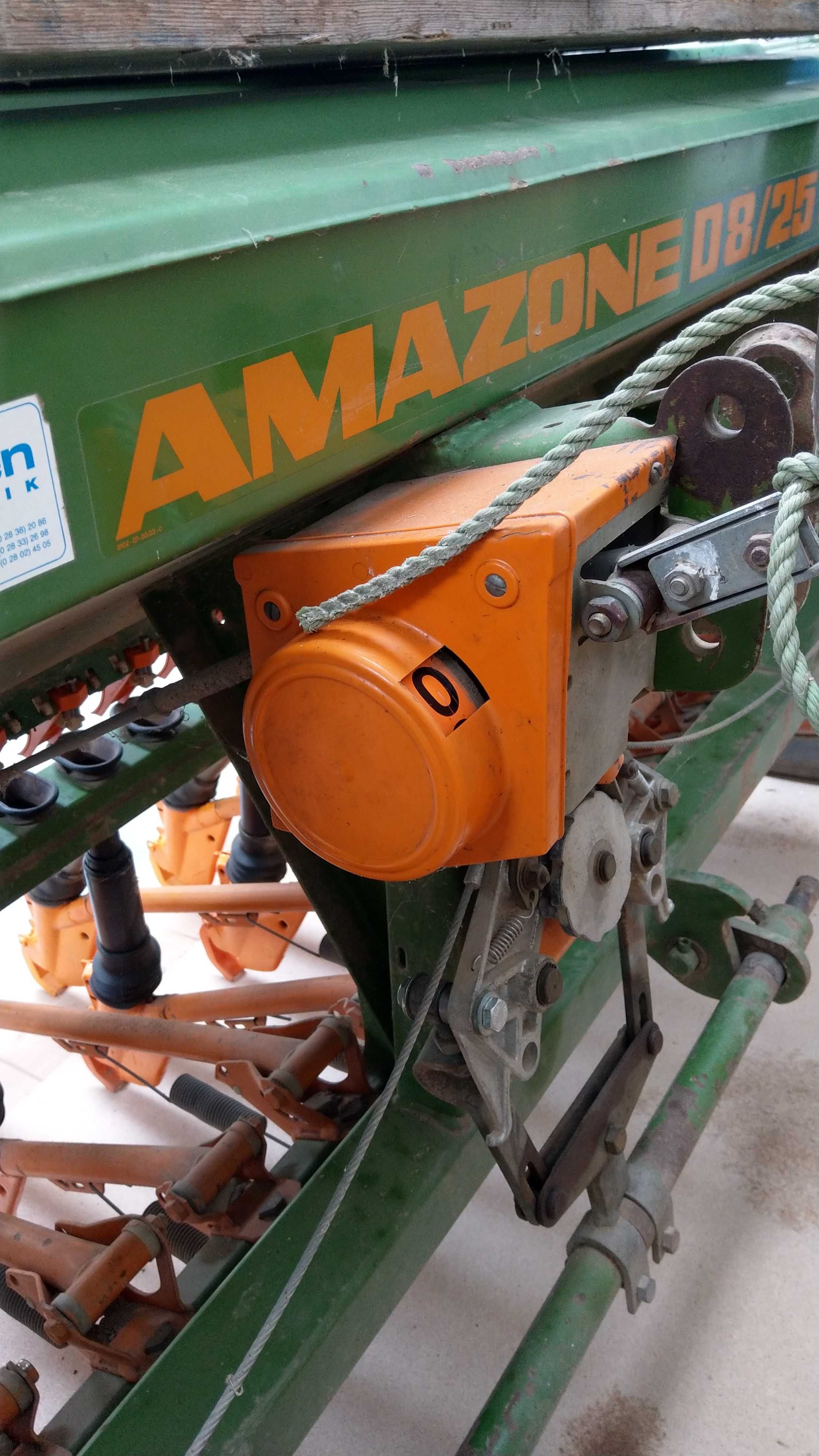 Siewnik zbożowy Amazone D8 25 Special, nowe elementy, szerokość 2,5 m