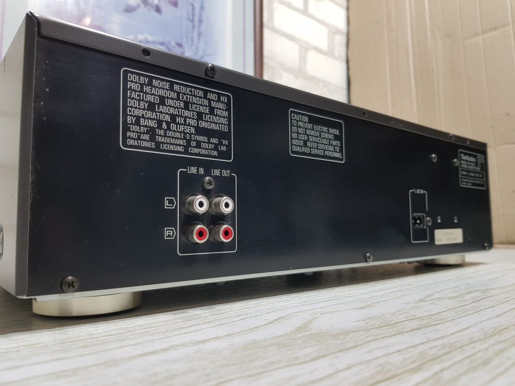 Касетна стереодека TECHNICS RS-B555, б/у з Німеччини+1ц