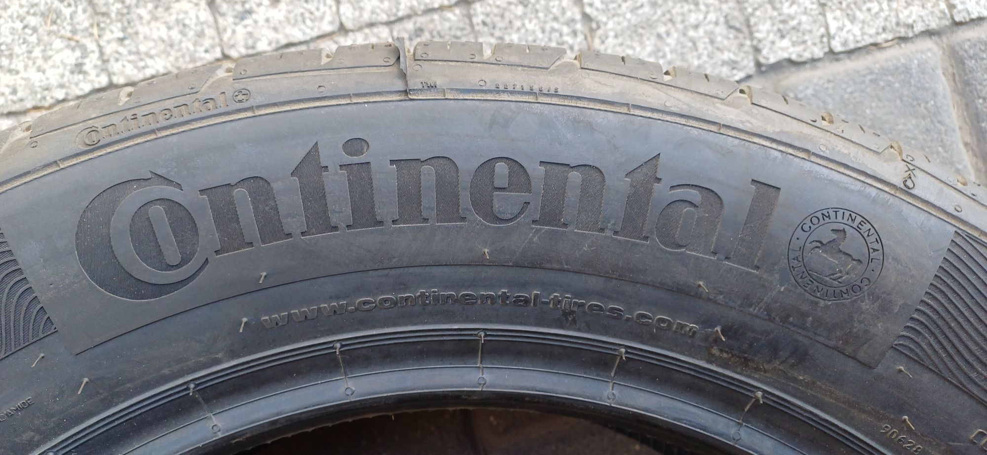 CONTINENTAL 235/55R17 103W XL , pojedyńcza nie używana opona letnia.
