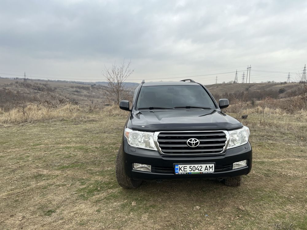 Toyota Land Cruiser 200