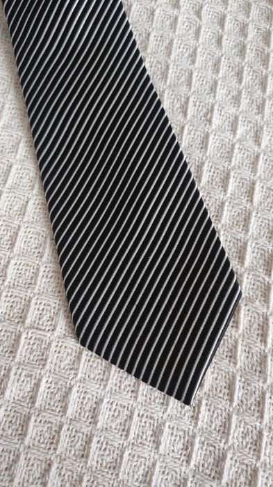 Krawat 100% jedwab Marco Capelli czarnobiały paski prążki vintage
