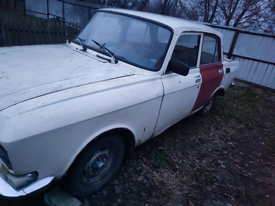 Продам автомобіль Москвич 2140