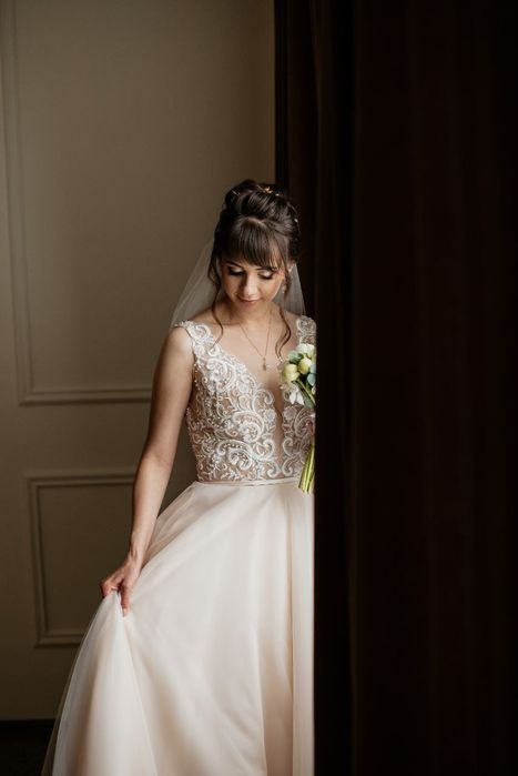 Весільна сукня в ідеальному стані