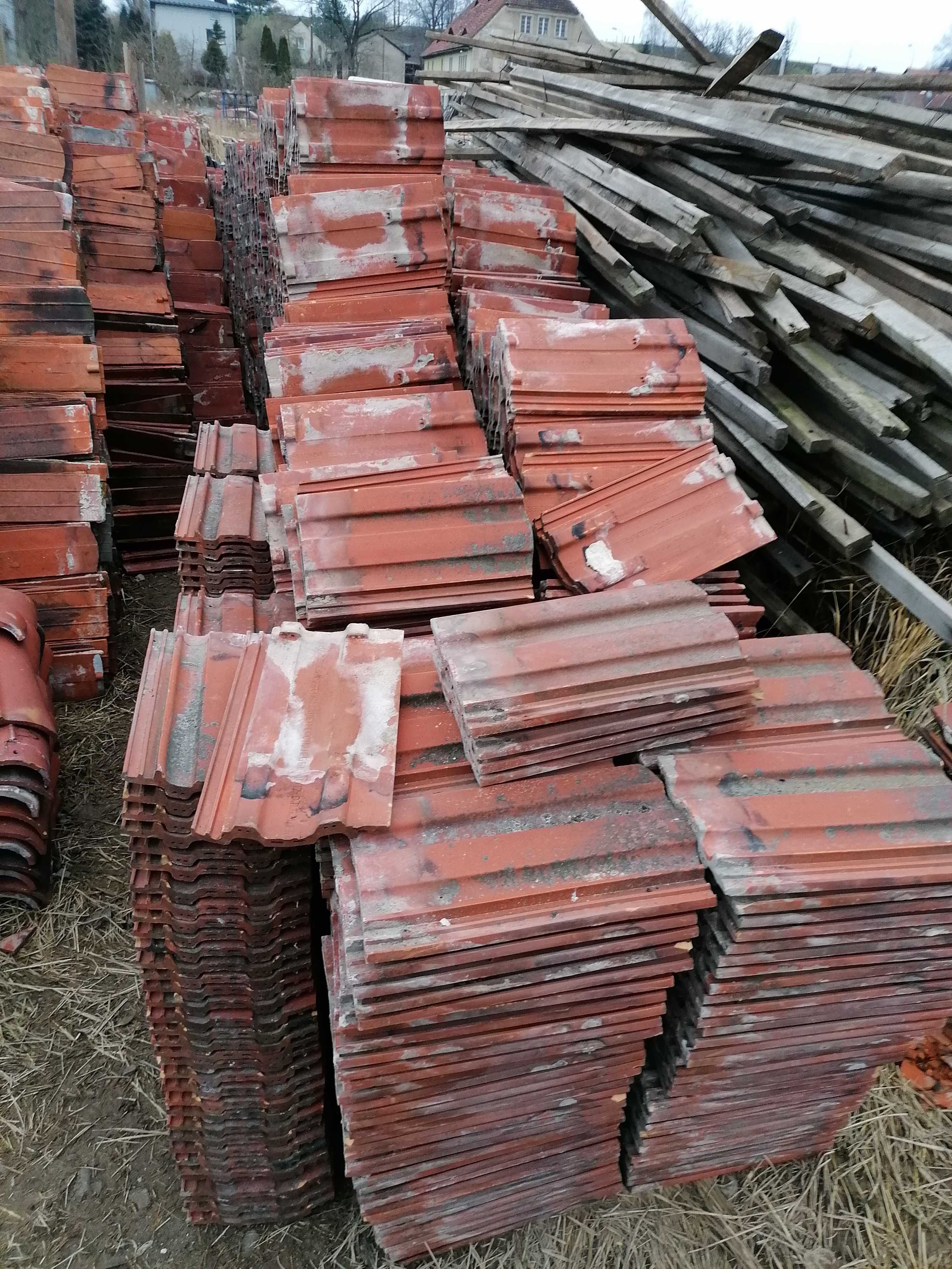 Dachówka zakładkowa ciągniona z demontażu. Stara zabytkowa ceramiczna