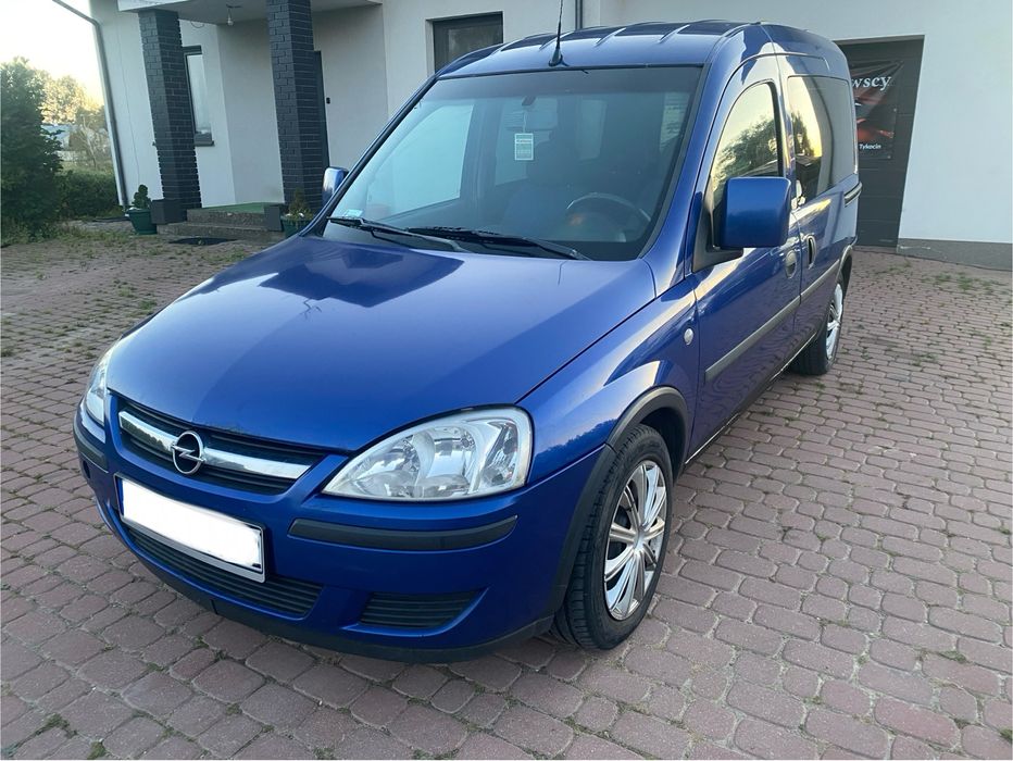 Opel Combo 1.7 diesel z hakiem