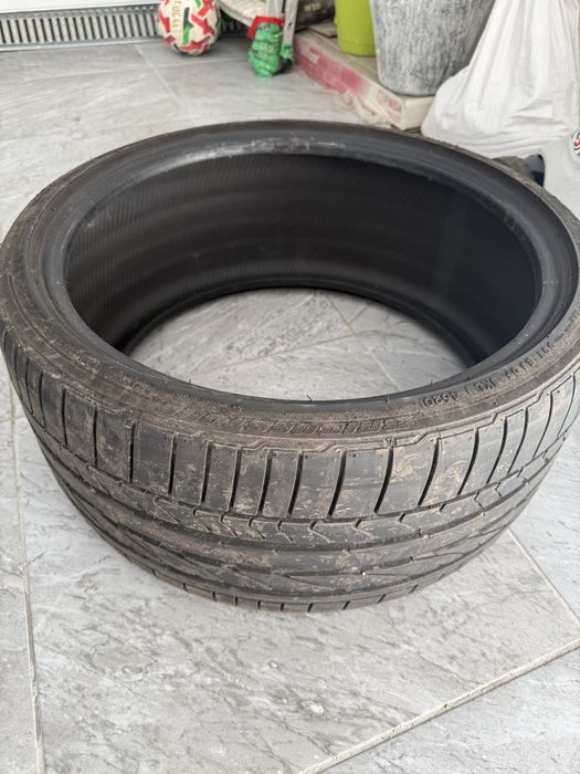 Bridgestone Potenza RE050A 255/30 R19