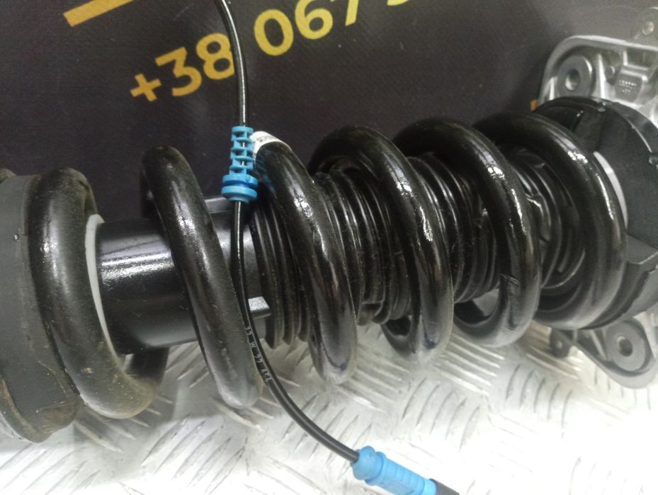 Стойка права BMW X5 G05 Стійка задня амортизатора БМВ Х5 Г05 Шрот