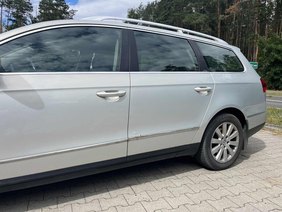 VOLKSWAGEN Passat B6 Highline 2.0 TDI-CR 2008 rok