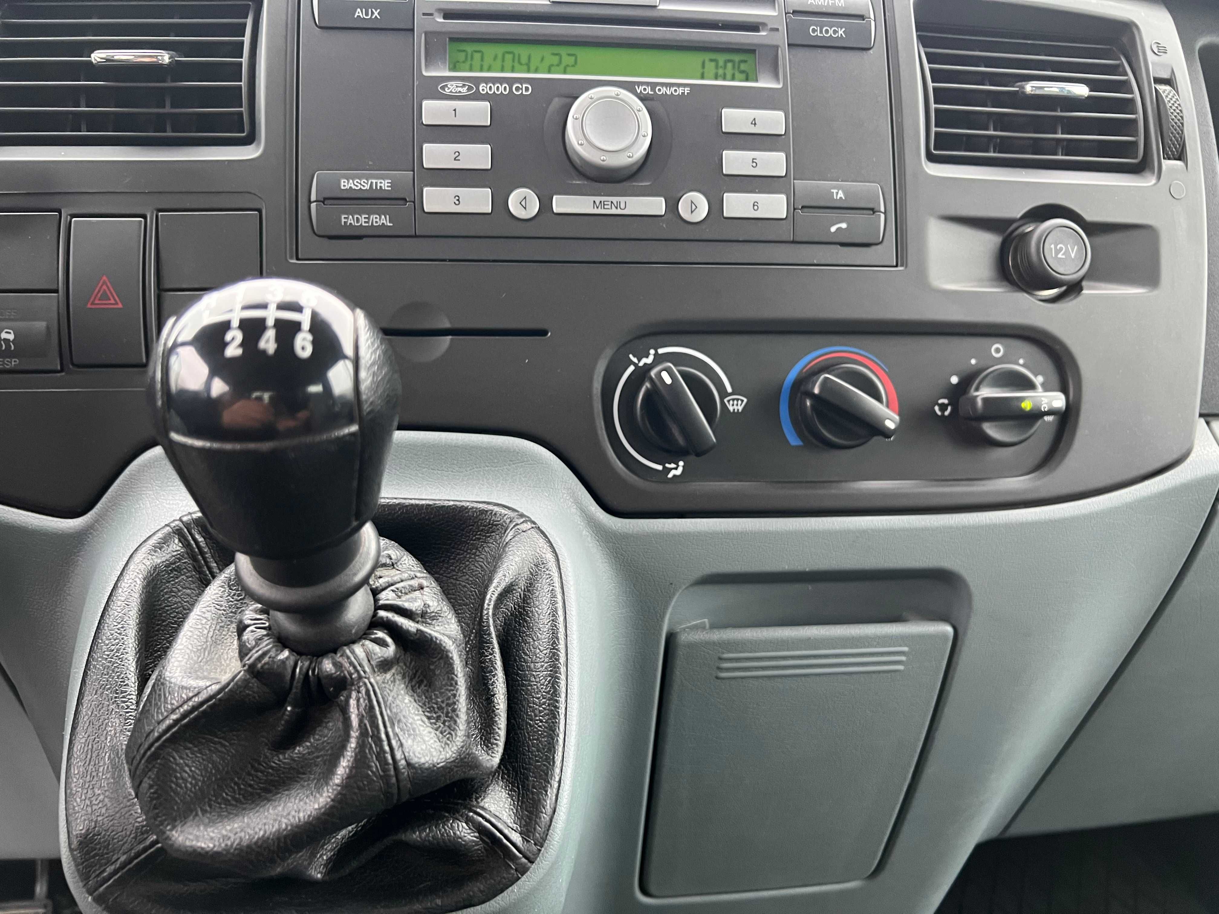 Ford Transit Doka Brygadówka 2,4 140KM klima paka 3,3m
