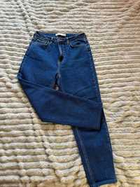 Сині джинси від бренду Colins