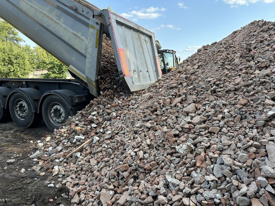 Przekrusz/Gruz mielony betonowy/ Transport 1-28 ton