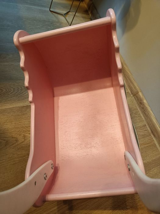 Drewniany wózek dla lalek