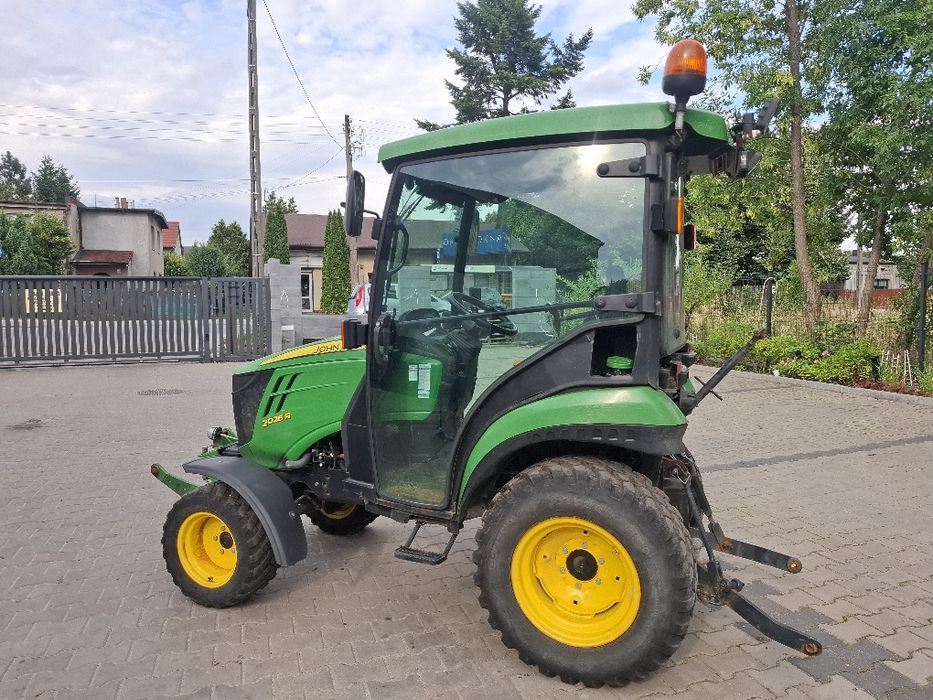 John Deere 2026R  zima ogrodniczy komunalny ciągnik sadowniczy traktor