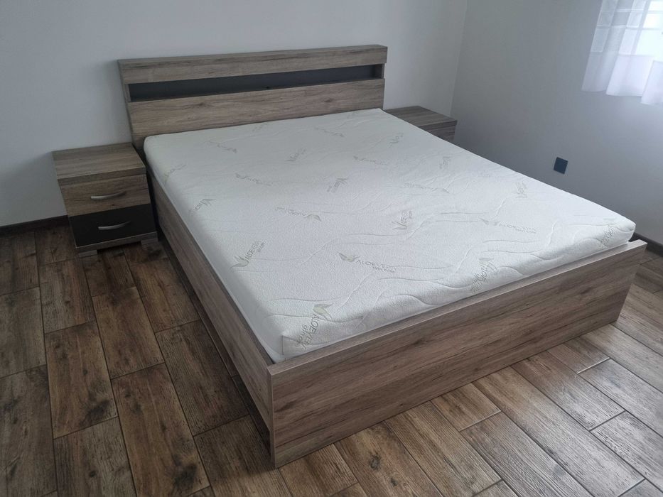 Kąplet mebli do sypialni wraz z materacem