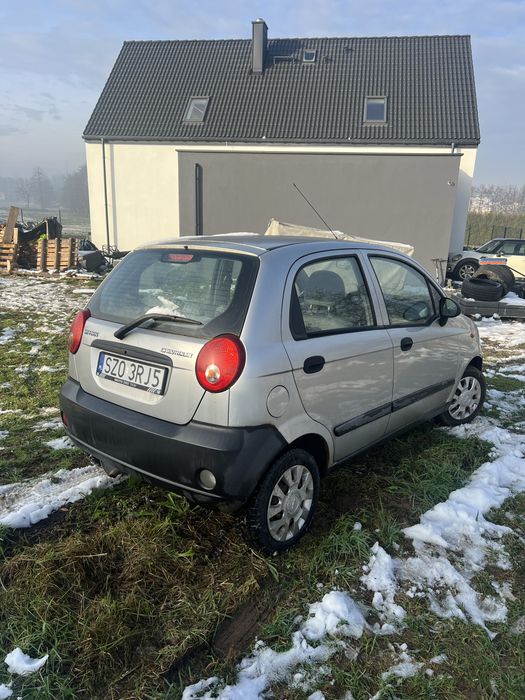 Chevrolet spark.