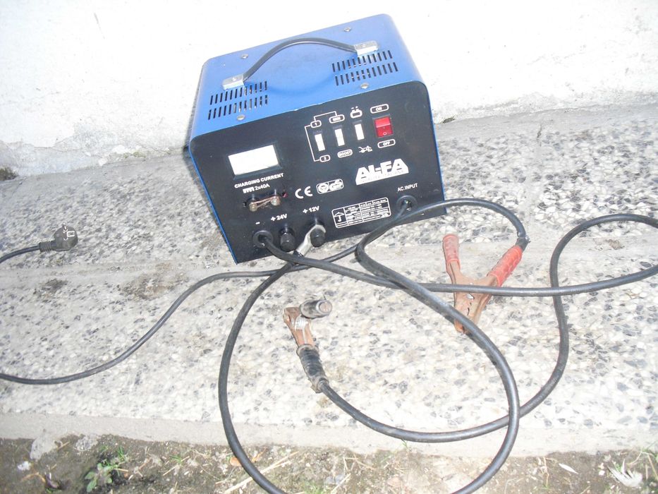 Prostownik z rozruchem