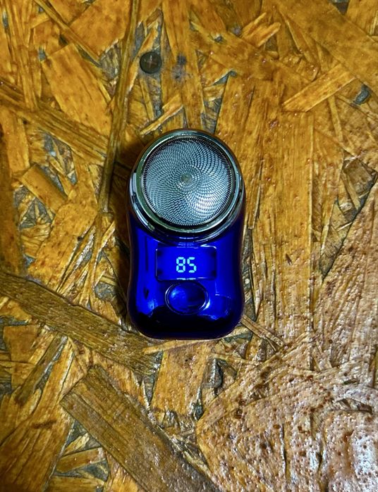 Роспродаж-10% від ціни на ринку Компактна електробритва