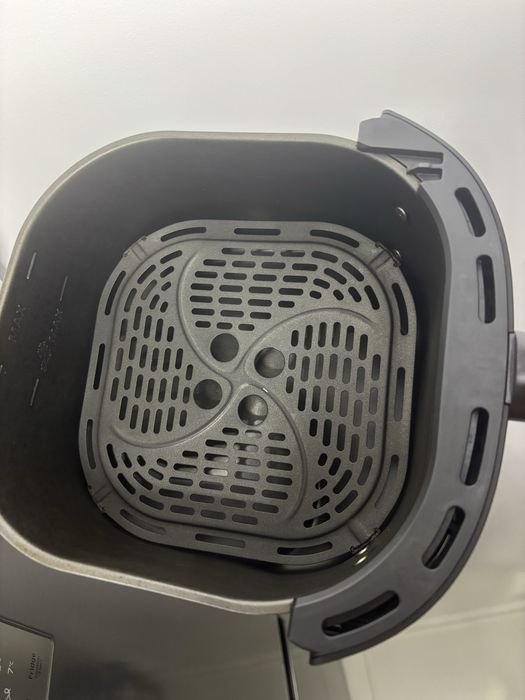 Frytkownica airfryer bezttuszczowy Philips seria 1000 4,2 I NA120/00