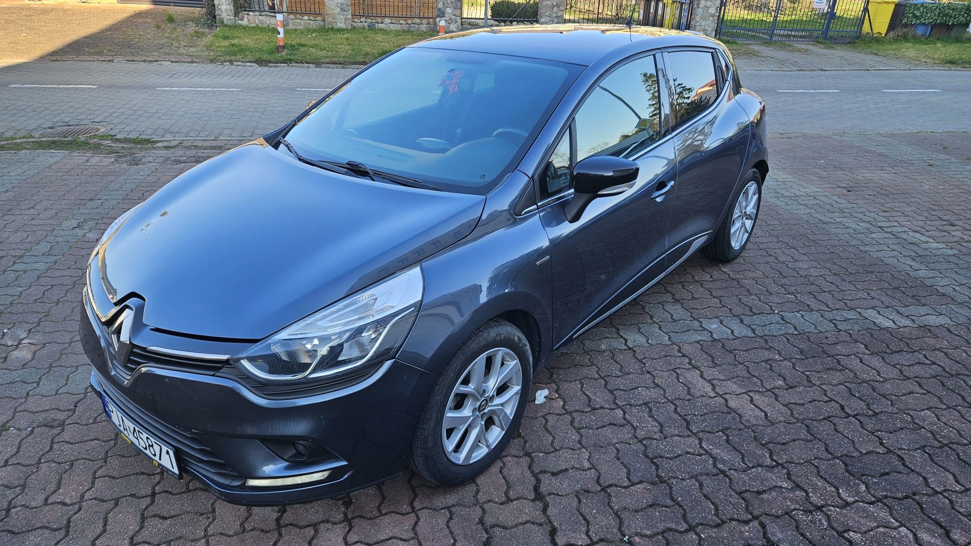 19r 130tys.km RENAULT CLIO 0,9 90KM bogaty Navi Alu