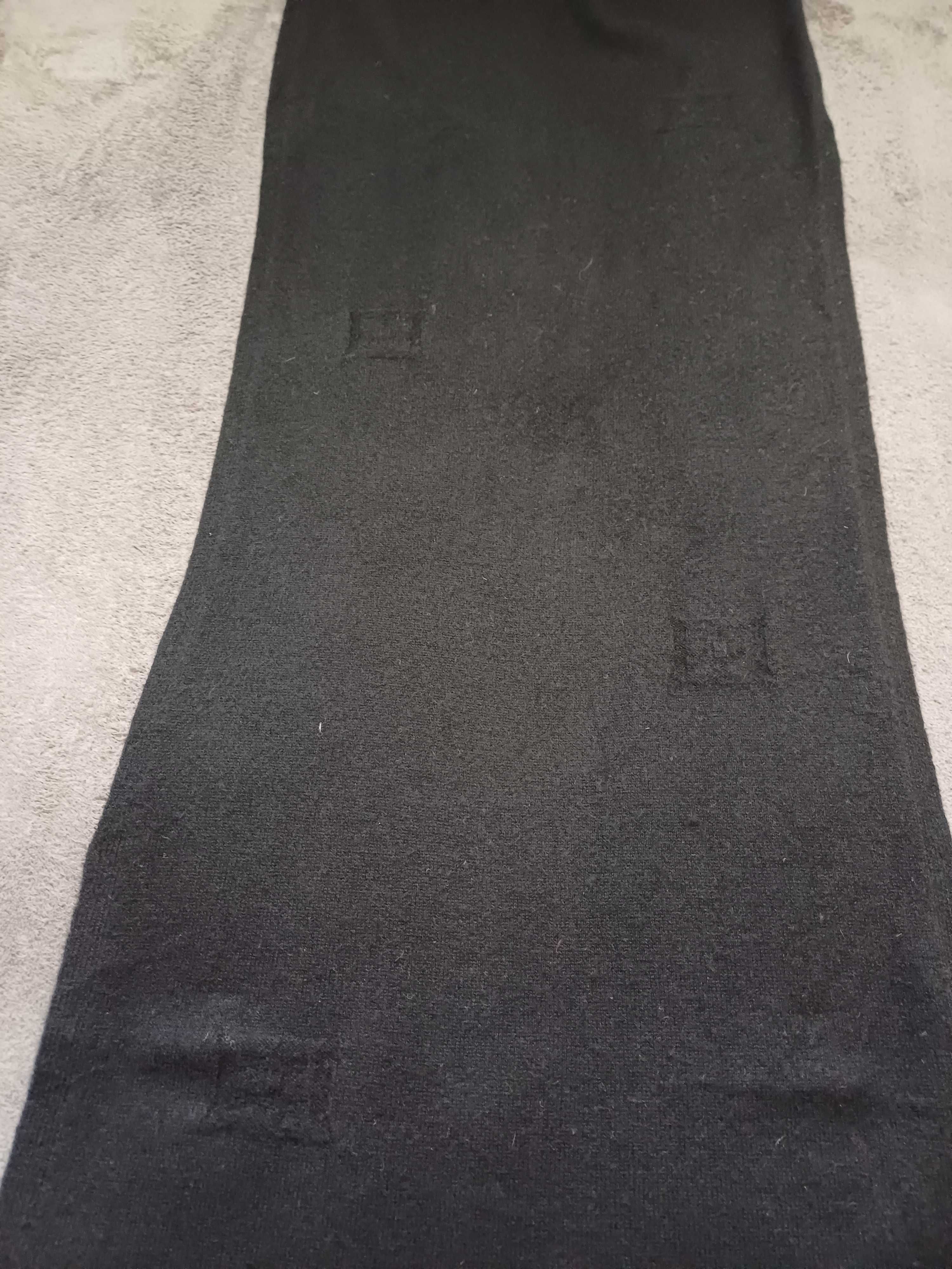 Escada czarny szal wełna kaszmir monogram