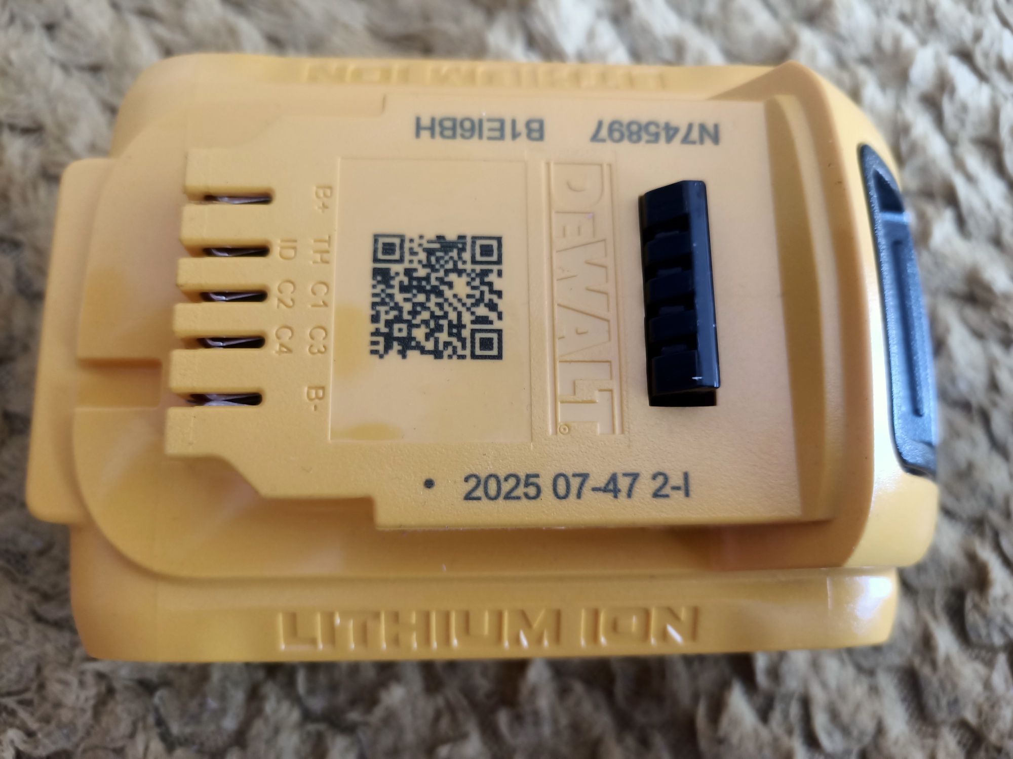 NOWA 25R oryginalna bateria 18v5ah  DeWalt DCB184