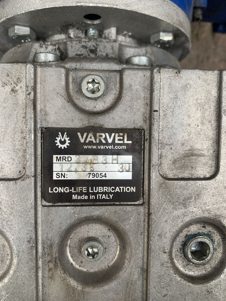 Мотор-редуктор 112об 1,5kw Varvel