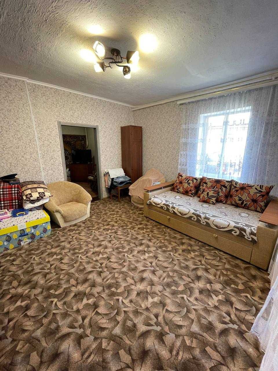 Продам більшу частину будинку з окремим двором Новомиколаївка !!!