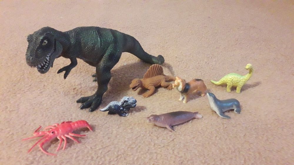 Фигурки динозавров Mattel и другие