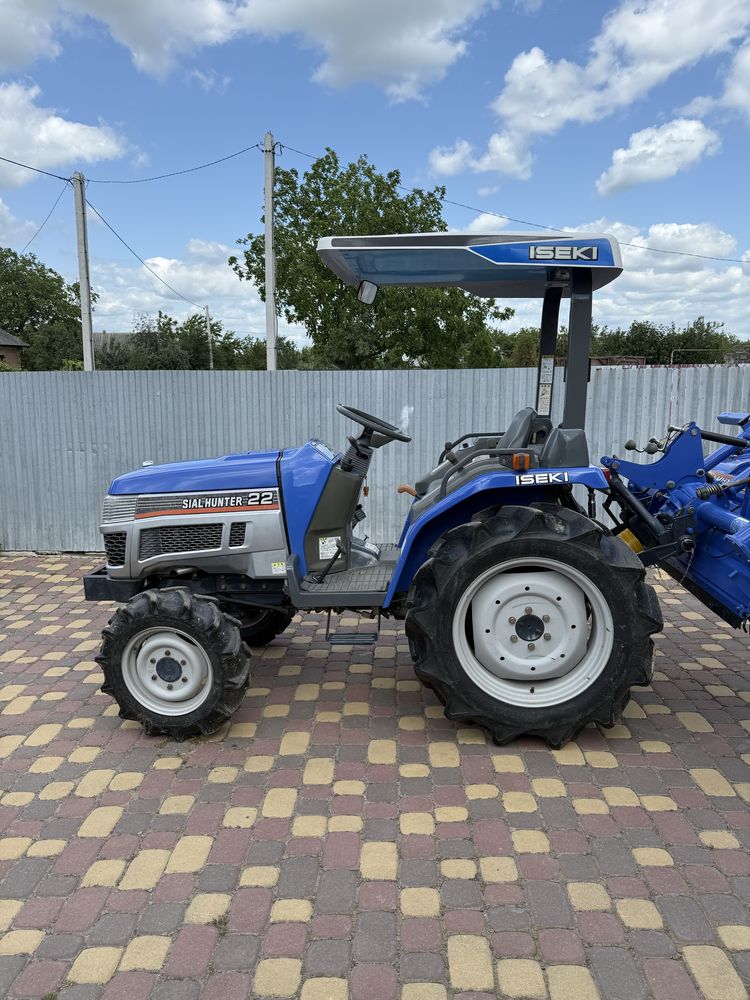 Японський мінітрактор Iseki