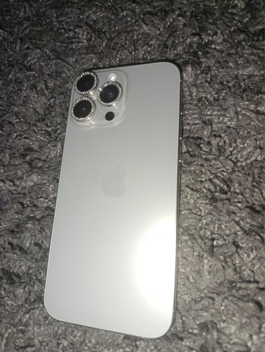 Продам айфон 16 про Макс 256 ГБ