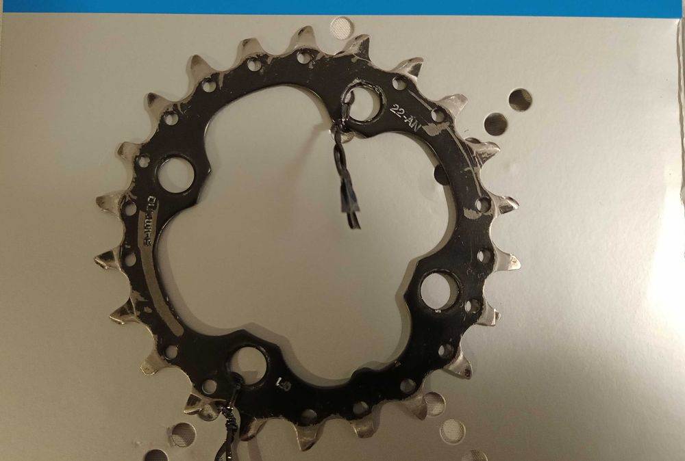 Tarcza zębatka mechanizmu korbowego 22T Shimano FC-M6000 M672