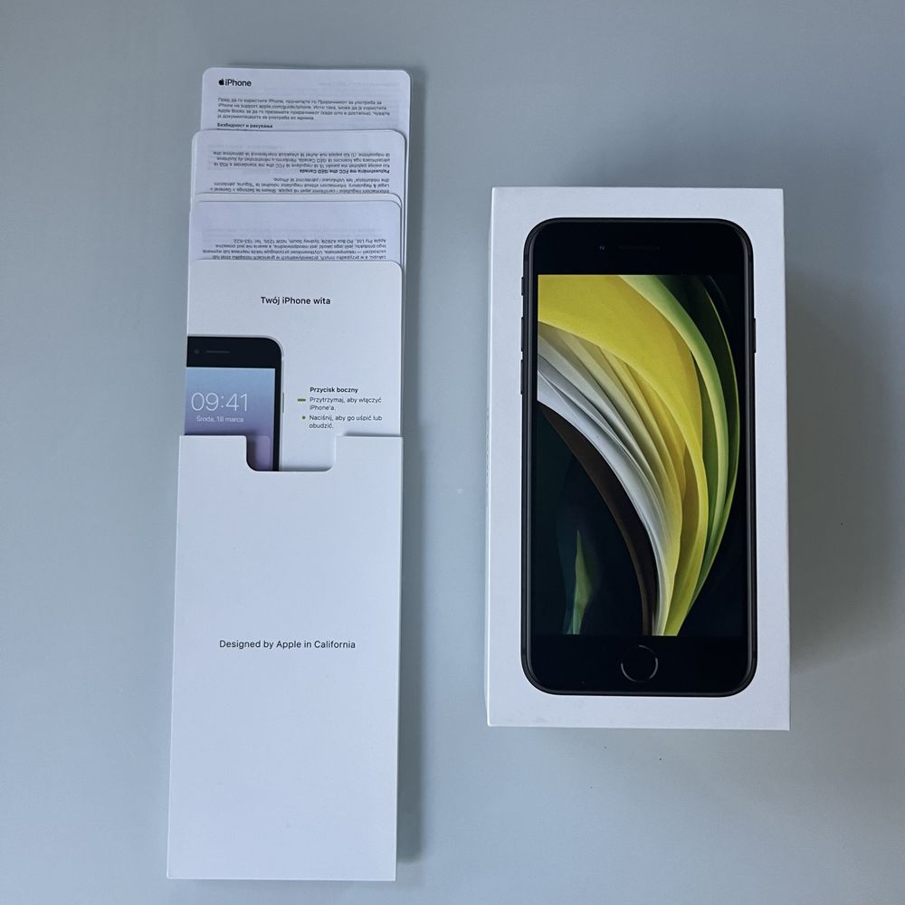 iPhone SE 2020 (2 gen) + słuchawki STAN IDEALNY