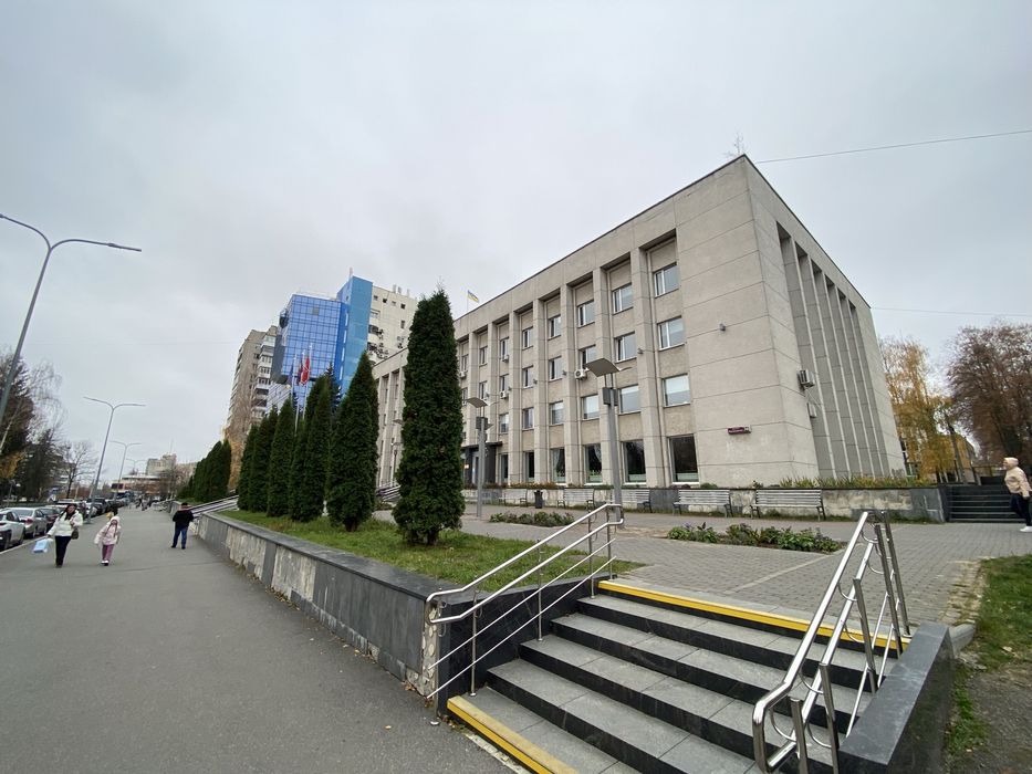 Оренда 2к квартири на Космонавтів