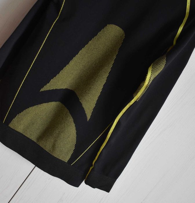 Bluzka 134 140 podkoszulka termiczna koszulka termoaktywna bielizna