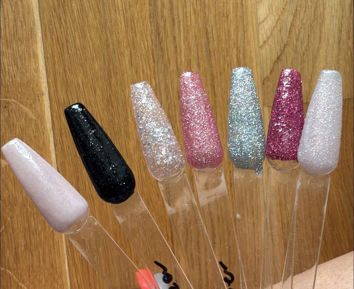 Pudry manicure tytanowy plus gratisy!