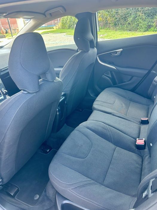 Volvo v40 2013r / nowy rozrząd i sprzęgło / zadbane /