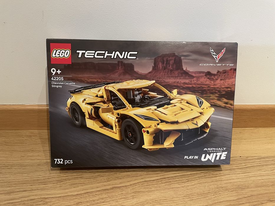 Lego Technic Corvette 42205