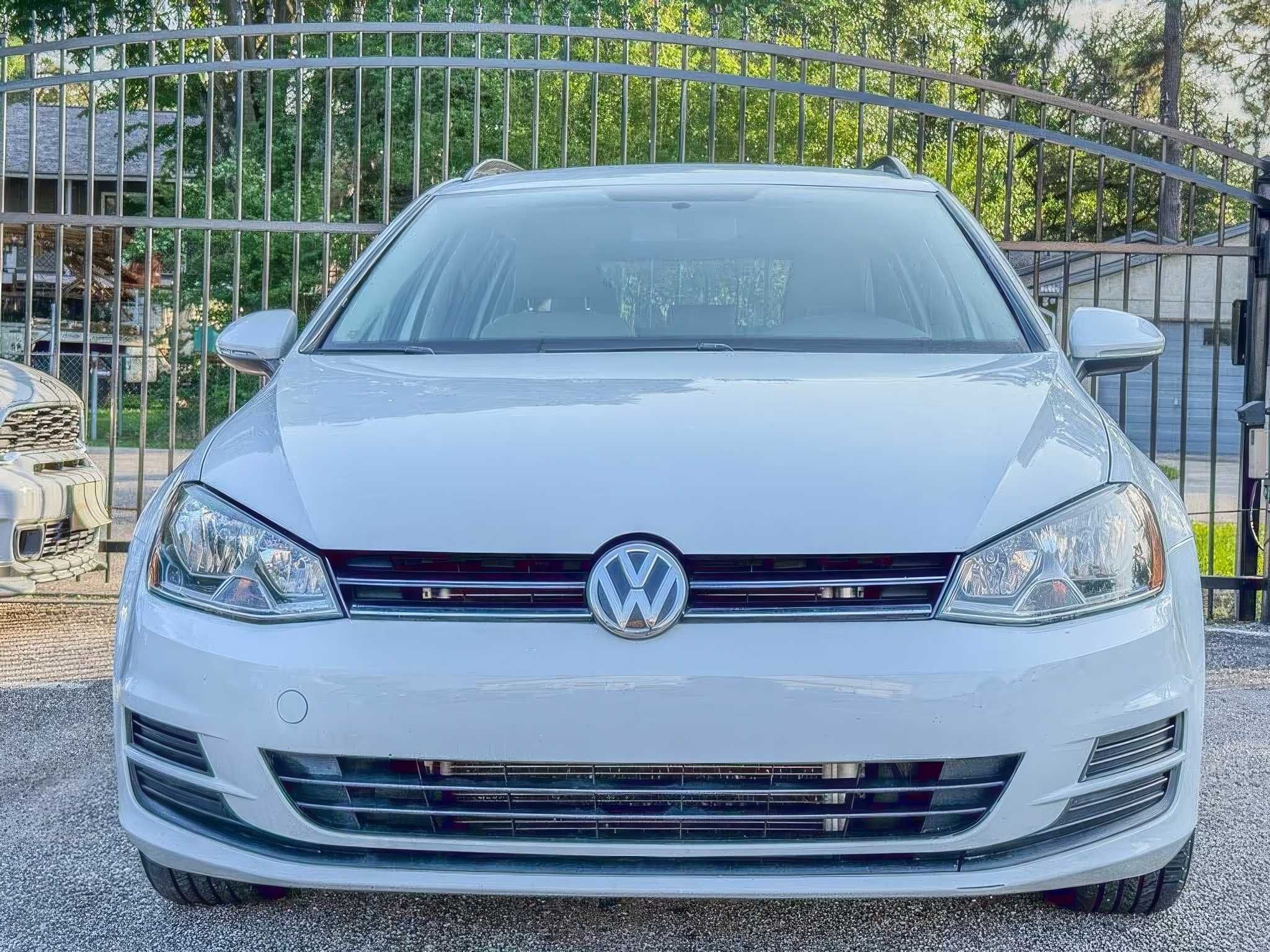 2015 Volkswagen Golf SportWagen TDI S