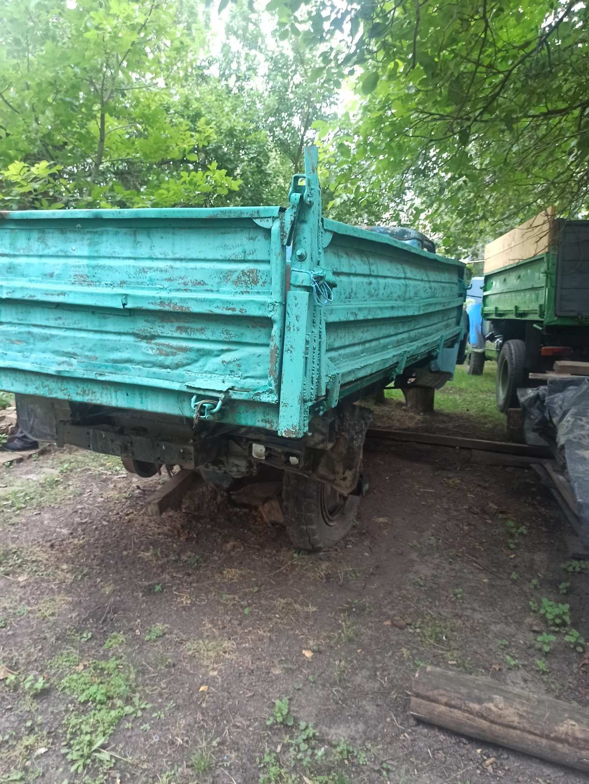 Газ 53 самоскид  ,під реставрацію або на запчастини