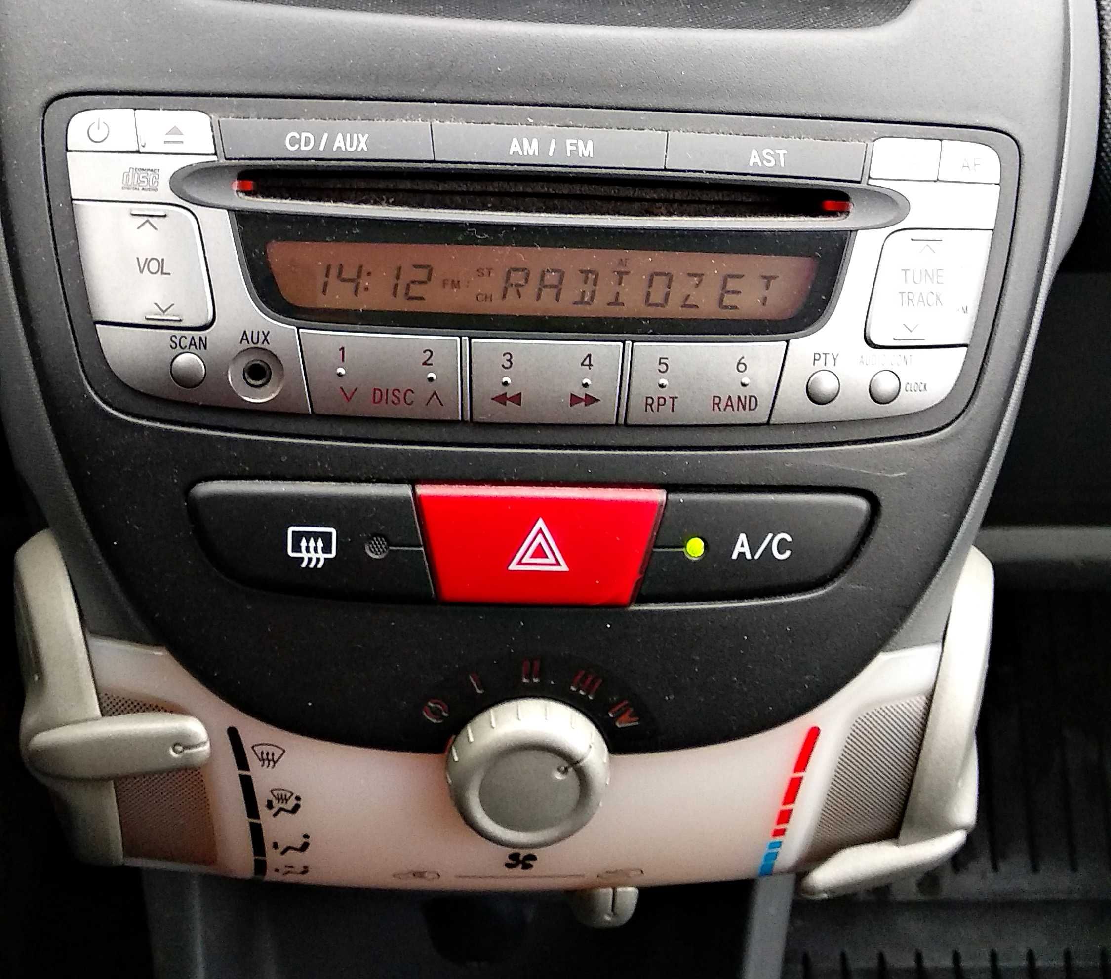Toyota Aygo 1.0 Benzyna, 5-drzwi, Klimatyzacja