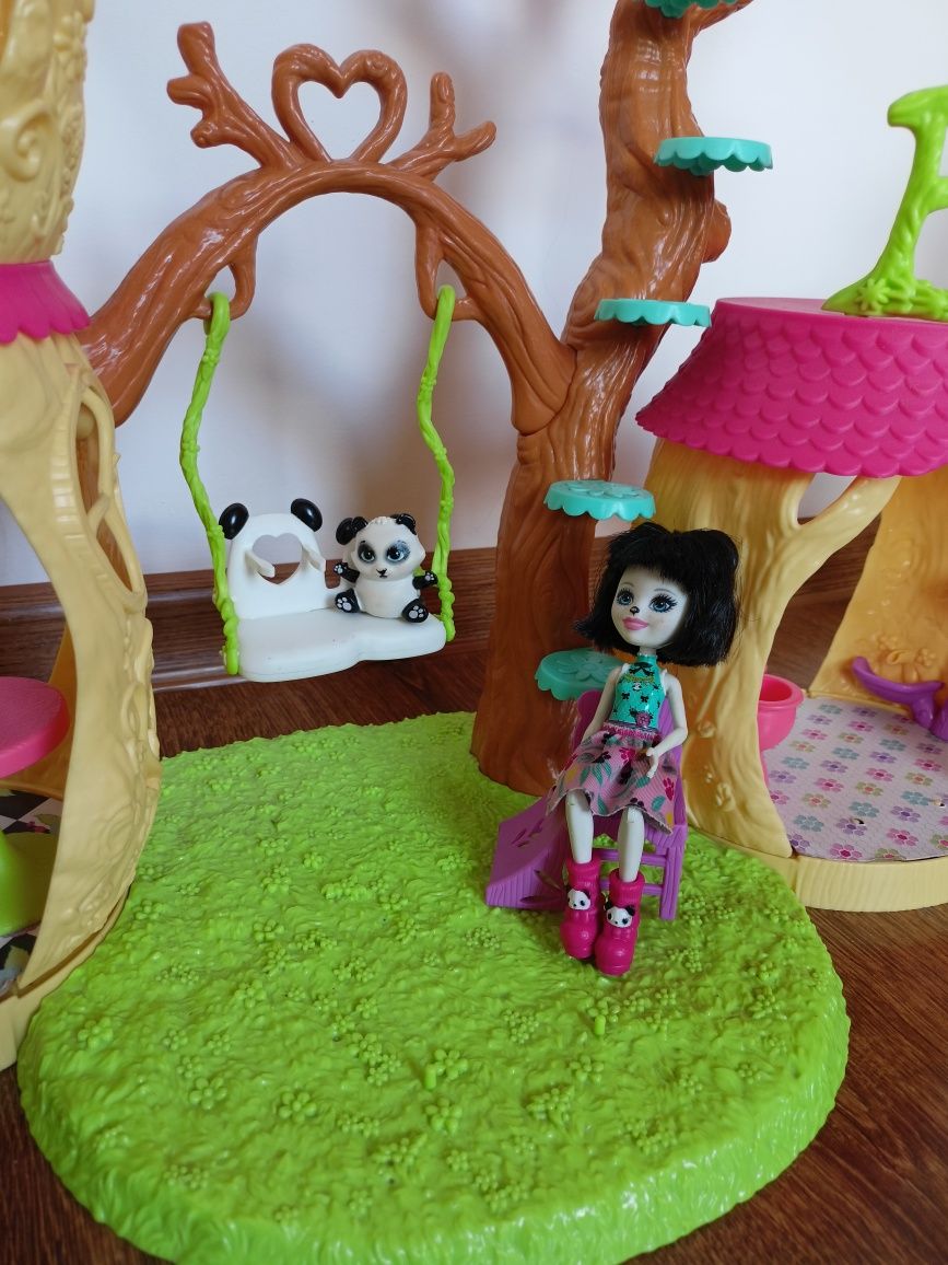 Enchantimals domek Pandy