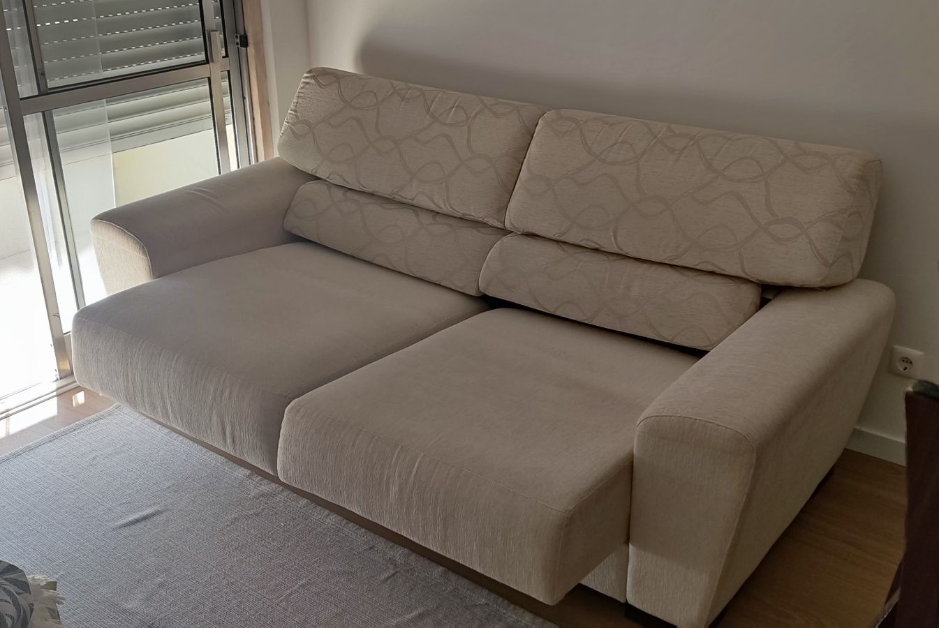 Sofá cama bege - 3 lugares